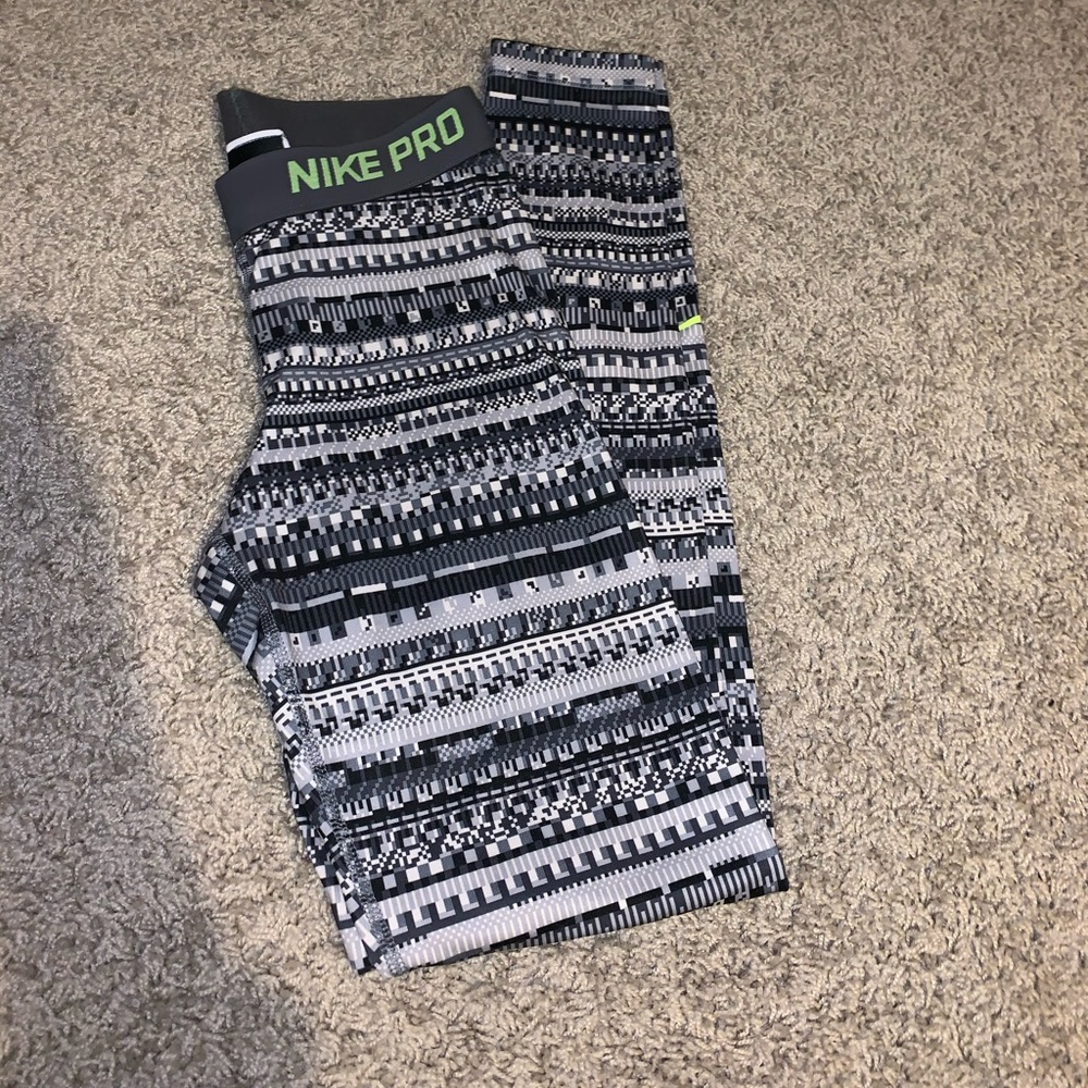 Nike pro leggings